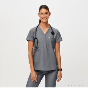 Figs Graphite Scrub Set